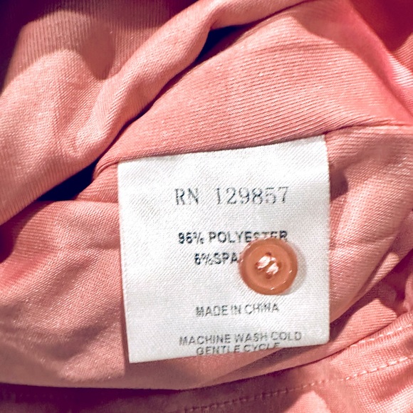 NWOT The Shirt Brand Pink Short Sleeve V-Neck Blouse - Picture 7 of 16